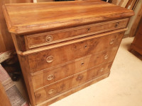 /album/galerie-de-photos-03-meuble-bas-credence-buffet-meuble-de-metier-commode-bahut/commode-noyer-2-jpg/